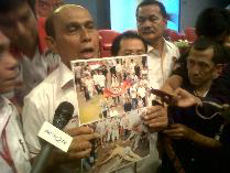 Kivlan Zen Buka Kartu 'AS' Prabowo
Subianto