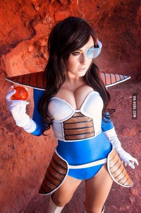 COSPLAY GREGET DAN UNIK