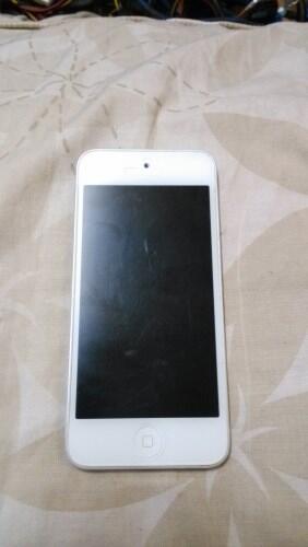 IPOD TOUCH 5 32GB PUTIH SILVER...mantabs...