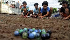 agan pernah ngerasain maen permaenan ini,..masa kecil agan terselamatkan,..