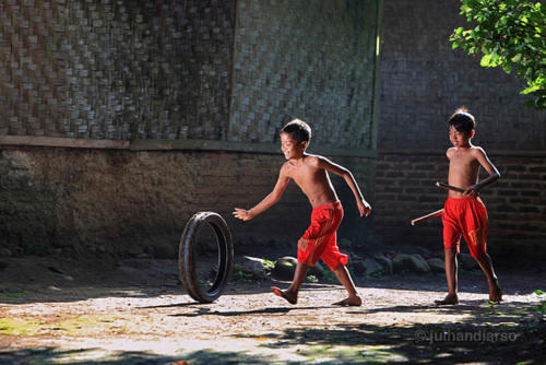 agan pernah ngerasain maen permaenan ini,..masa kecil agan terselamatkan,..
