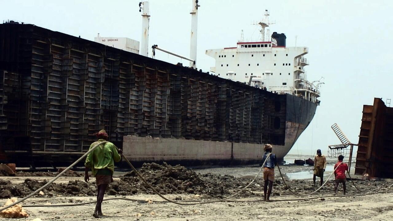 Mengenal &quot;Ship Breaking&quot; Recycling Kapal-kapal 