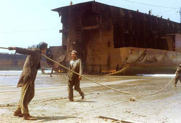 Mengenal &quot;Ship Breaking&quot; Recycling Kapal-kapal 