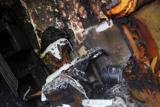 Begini Kondisi Rumah Uje Setelah Kebakaran :berdukas
