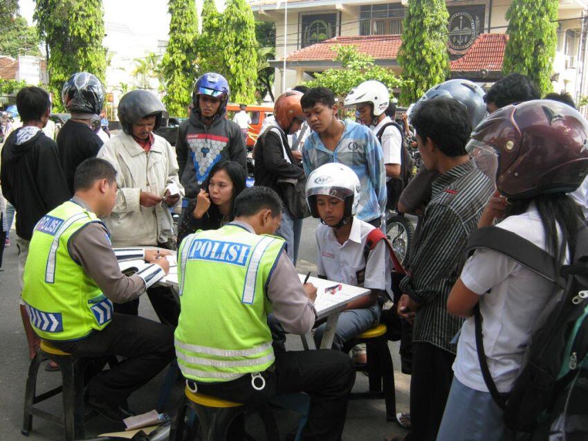 Ini Dia Enaknya Jadi Orang Indonesia!