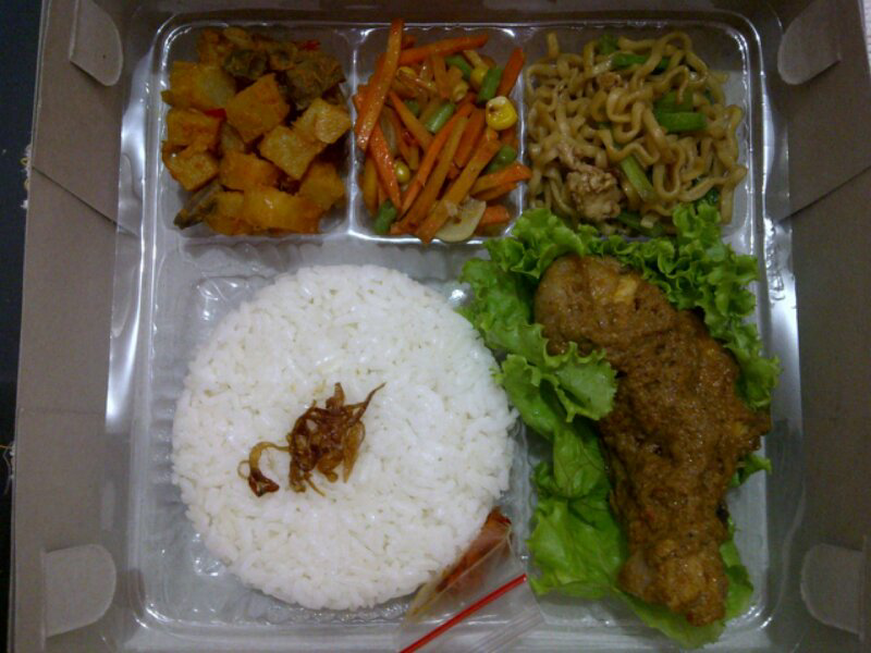 MAKANAN PARA PENDUKUNG CAPRES