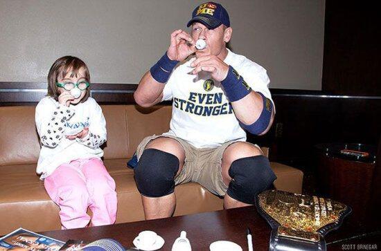 Sisi Lain John Cena (Punya Jiwa Sosial yang tinggi Gann!!)