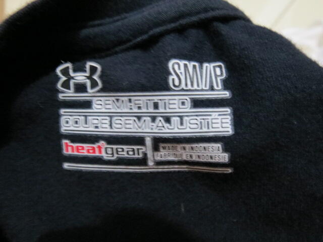 KAOS UNDER ARMOUR LENGAN PENDEK STOK BARU