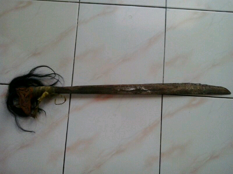 (ASK) Mohon bantuan ikhlas untuk Terawang Mandau Ini..