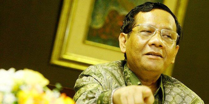 Sebut Sukarno pelanggar HAM, Mahfud MD tuai kecaman