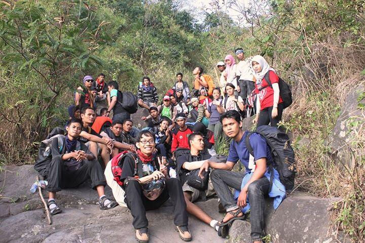 Tapak Tilas Sejarah Pawitra Via Jolotundo 