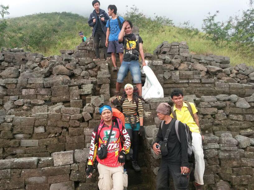 Tapak Tilas Sejarah Pawitra Via Jolotundo 