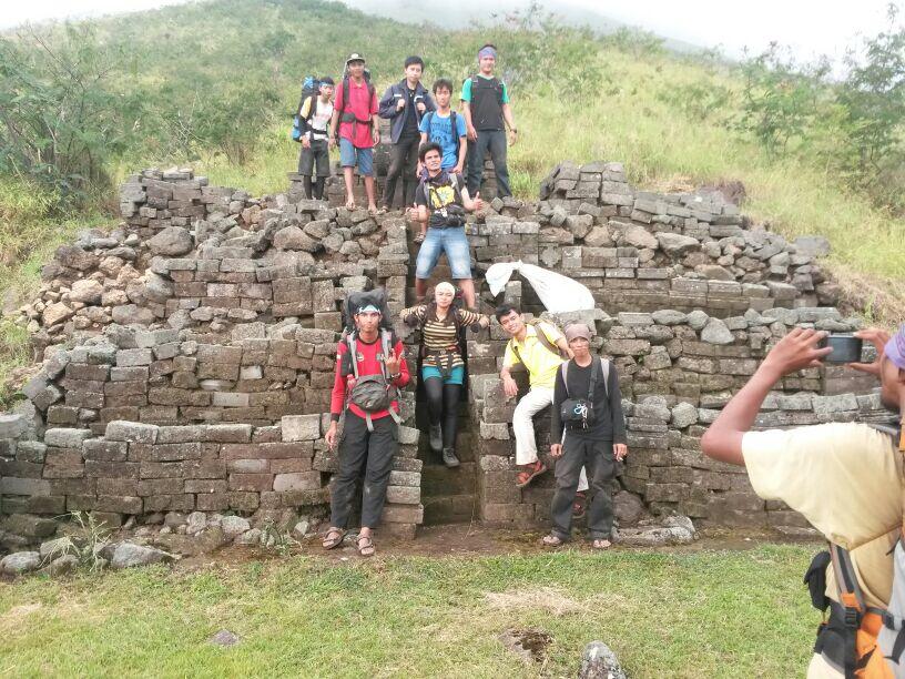 Tapak Tilas Sejarah Pawitra Via Jolotundo 