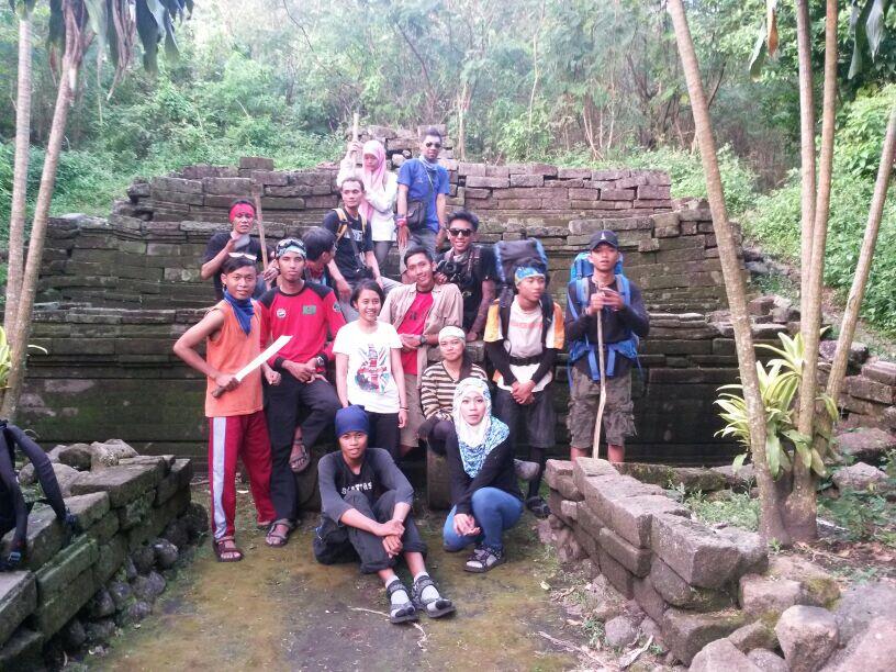 Tapak Tilas Sejarah Pawitra Via Jolotundo 