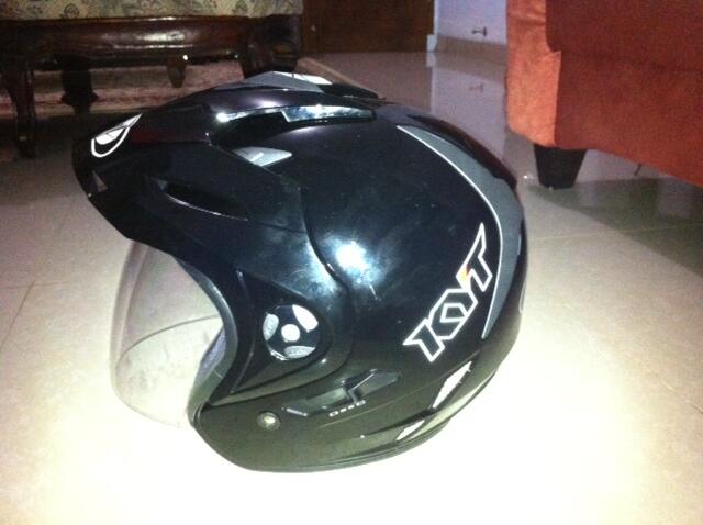 Helm Ink MF-1 L & Kyt Scorpion King XL