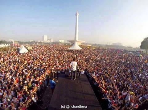 Kok pendukung prabowo suka fitnah jokowi pake gambar ya??