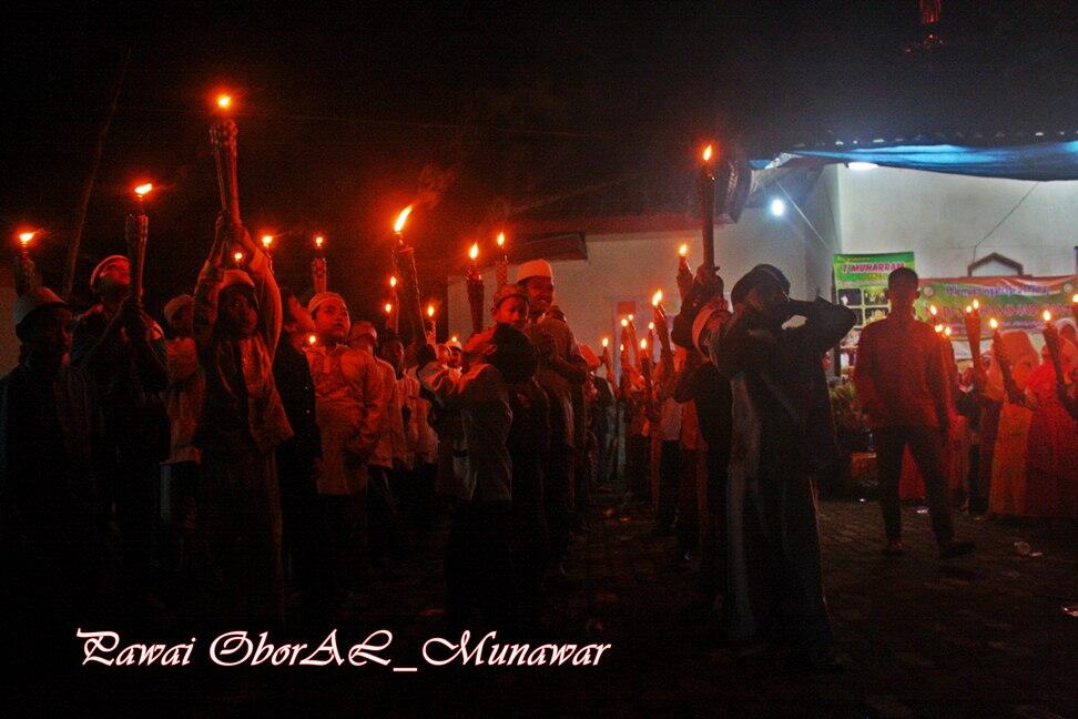 Kreatifitas Pemuda/i Islam di jaman Modern ( Pict ) pawai obor