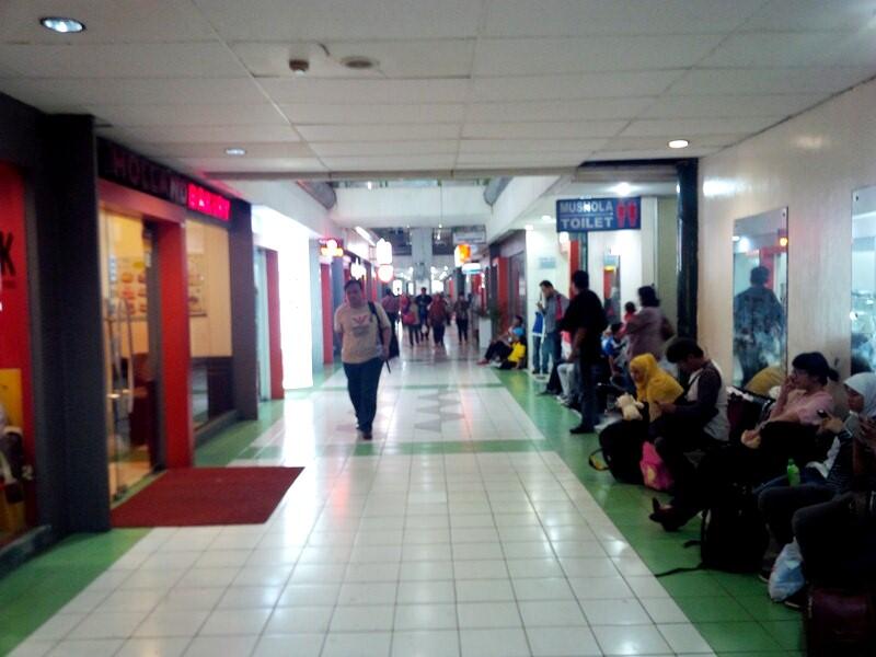 Stasiun Gambir, Jakarta...sekarang