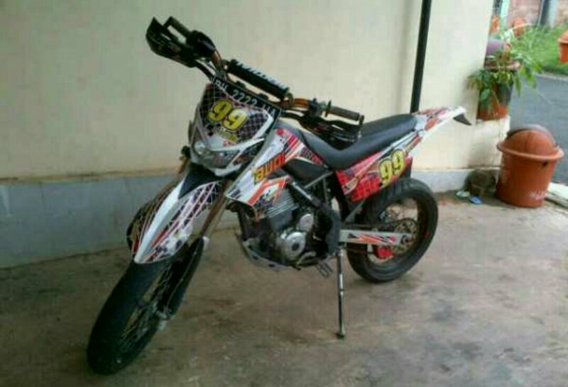 JUAL CEPAT: SUPERMOTO KAWASAKI KLX D TRACKER