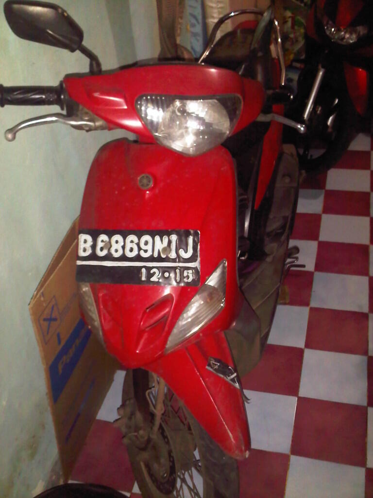 Yamaha Mio tahun 2005 pajak hidup semua panel fungsi Rp 3,75 juta NEGO