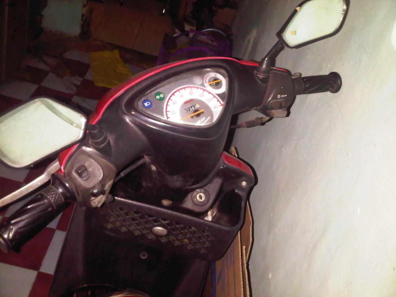 Yamaha Mio tahun 2005 pajak hidup semua panel fungsi Rp 3,75 juta NEGO