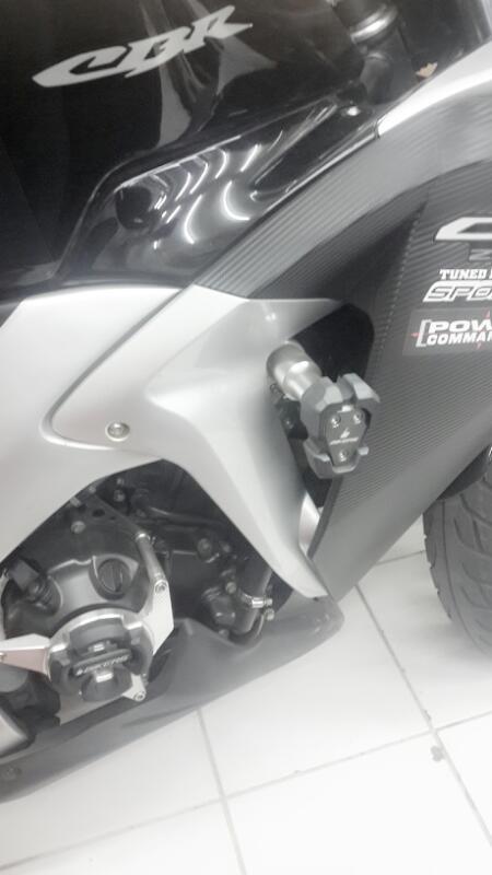 KAWASAKI NINJA 250 FI ABS PUTIH SE 2013 AKHIR LIKE NEW