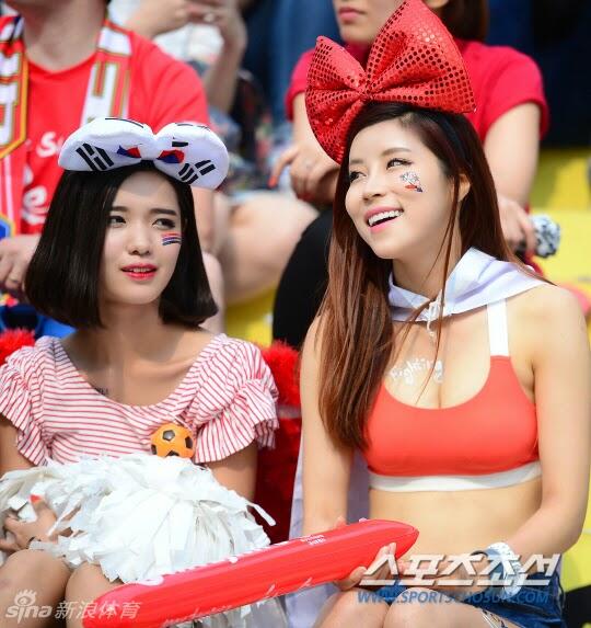 Para Suporter Cantik & Seksi Korea Selatan di Piala Dunia 2014