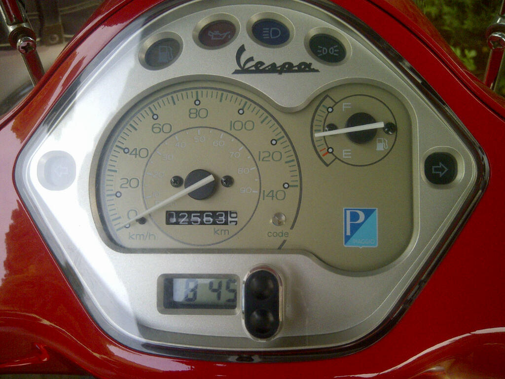 Vespa Piaggio LX125 Istimewa