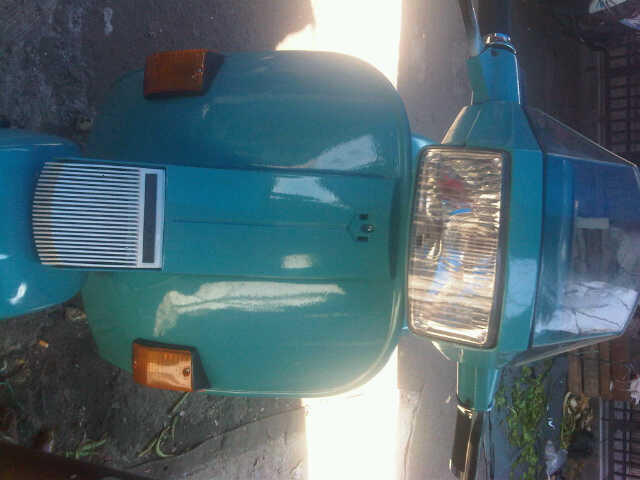 Vespa Warna Biru luancarr