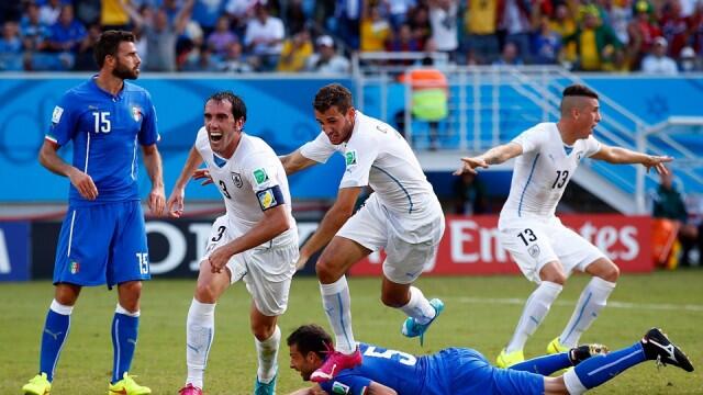 &#91;Hasil Piala Dunia 2014&#93; Italia Vs Uruguay