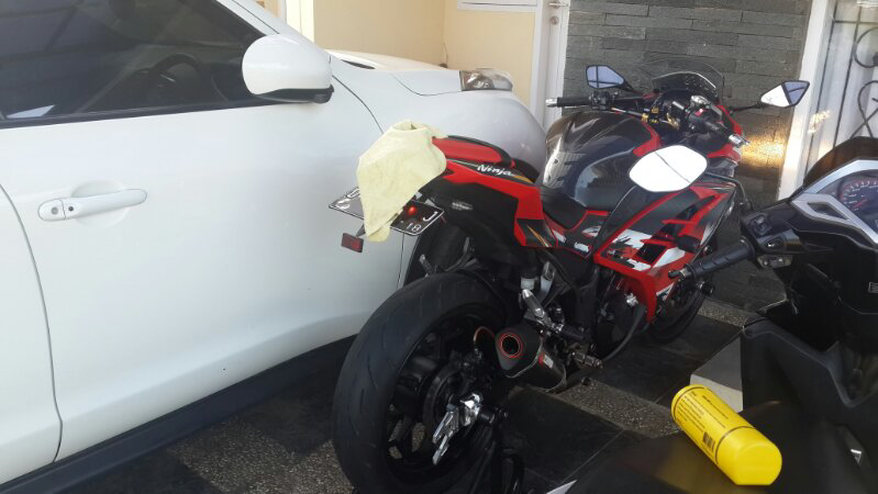 jual ninja 250 fi merah 2013 modif branded