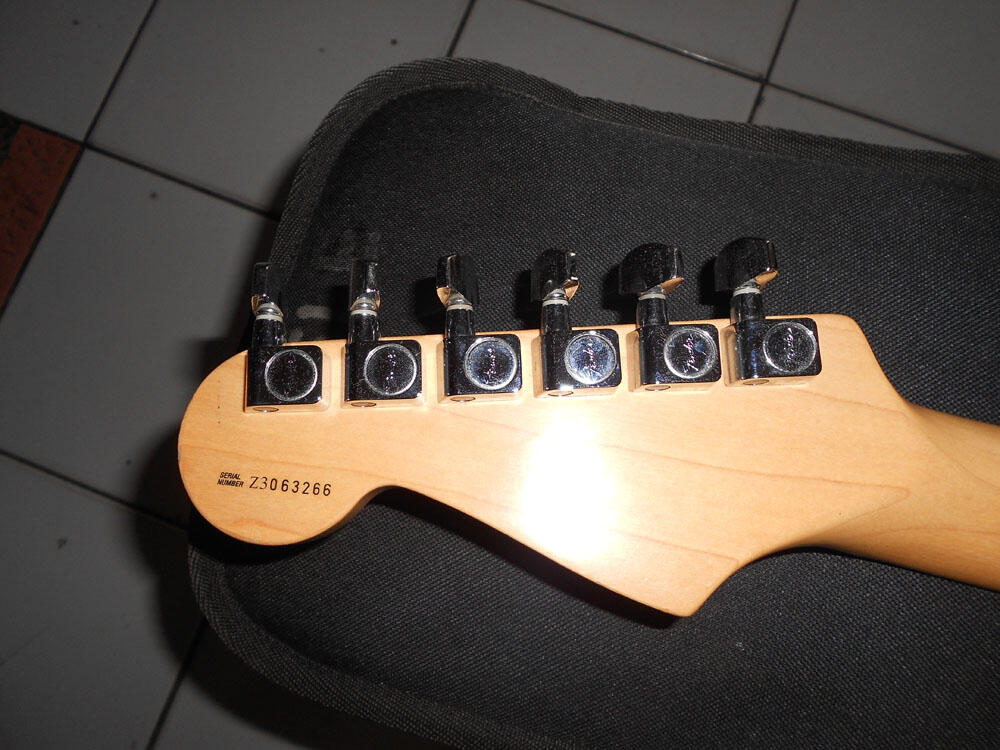 Fender Stratocaster Original usa Tahun 2004