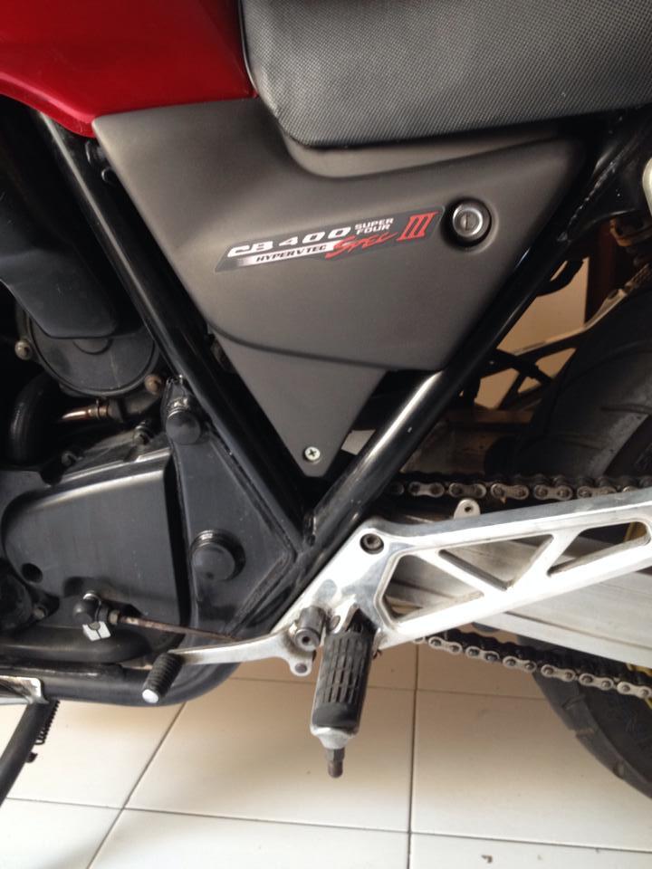 HONDA CB 400 SF, 1998 . tampilan Spec 3 . Mera metalik