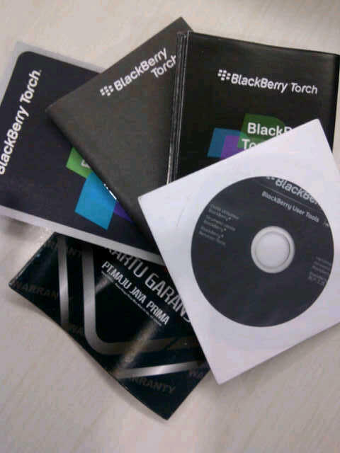 Blackberry Torch 9800 Murah Asli Mantaf Pakean Sendiri
