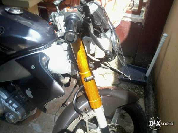 Bikin Upside Down Look Buat Vixion