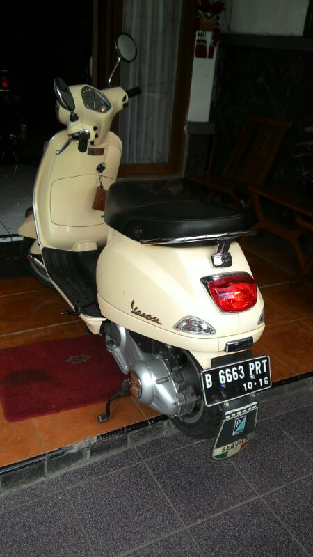 vespa lx 150ie a/t cream malang