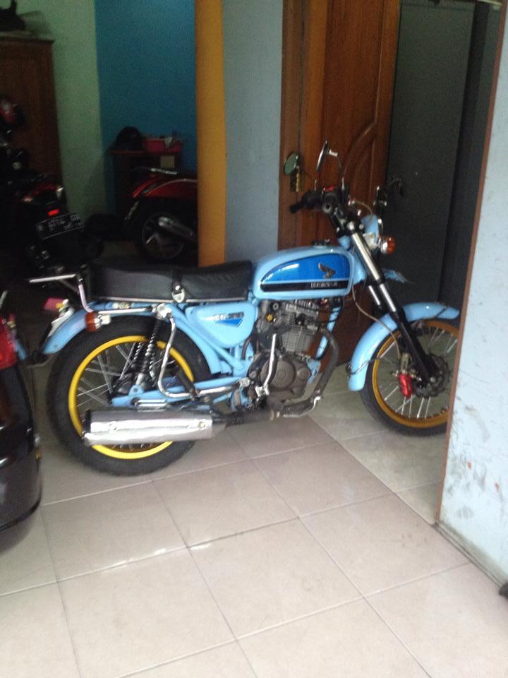 HONDA CB 73 MERAH BIRU JOSS!!! MURAH FULL TIGER!!!