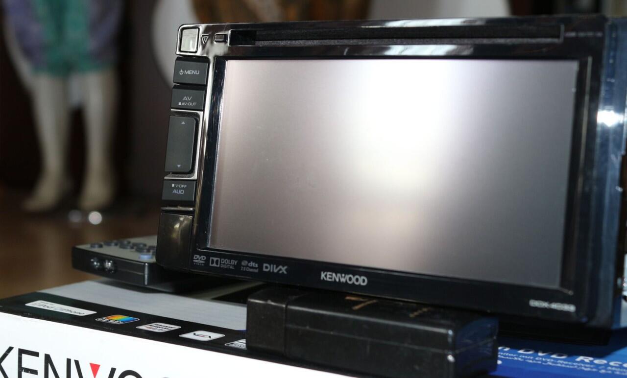 WTS Kenwood 2Din DDX4033 Baru 4 bulan, Masih Garansi!!!