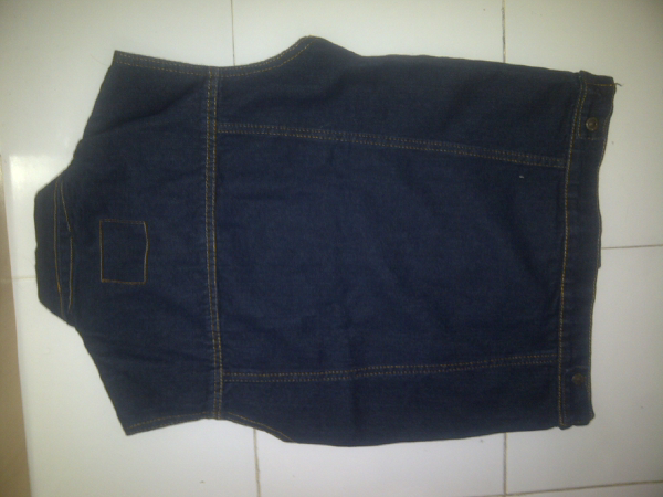 vest lives 80rb like new
