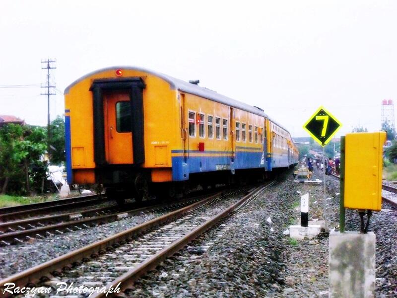 Kumpulan foto Kereta Api hasil jepretan sendiri