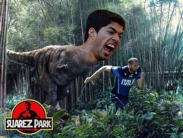 Kumpulan Meme Lucu Tentang Kejadian Suarez Mengigit Chiellini