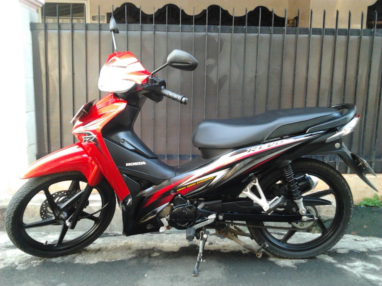 HONDA REVO ABSOLUTE CW TH 2013 MASIH SEPERTI BARU B-DEPOK
