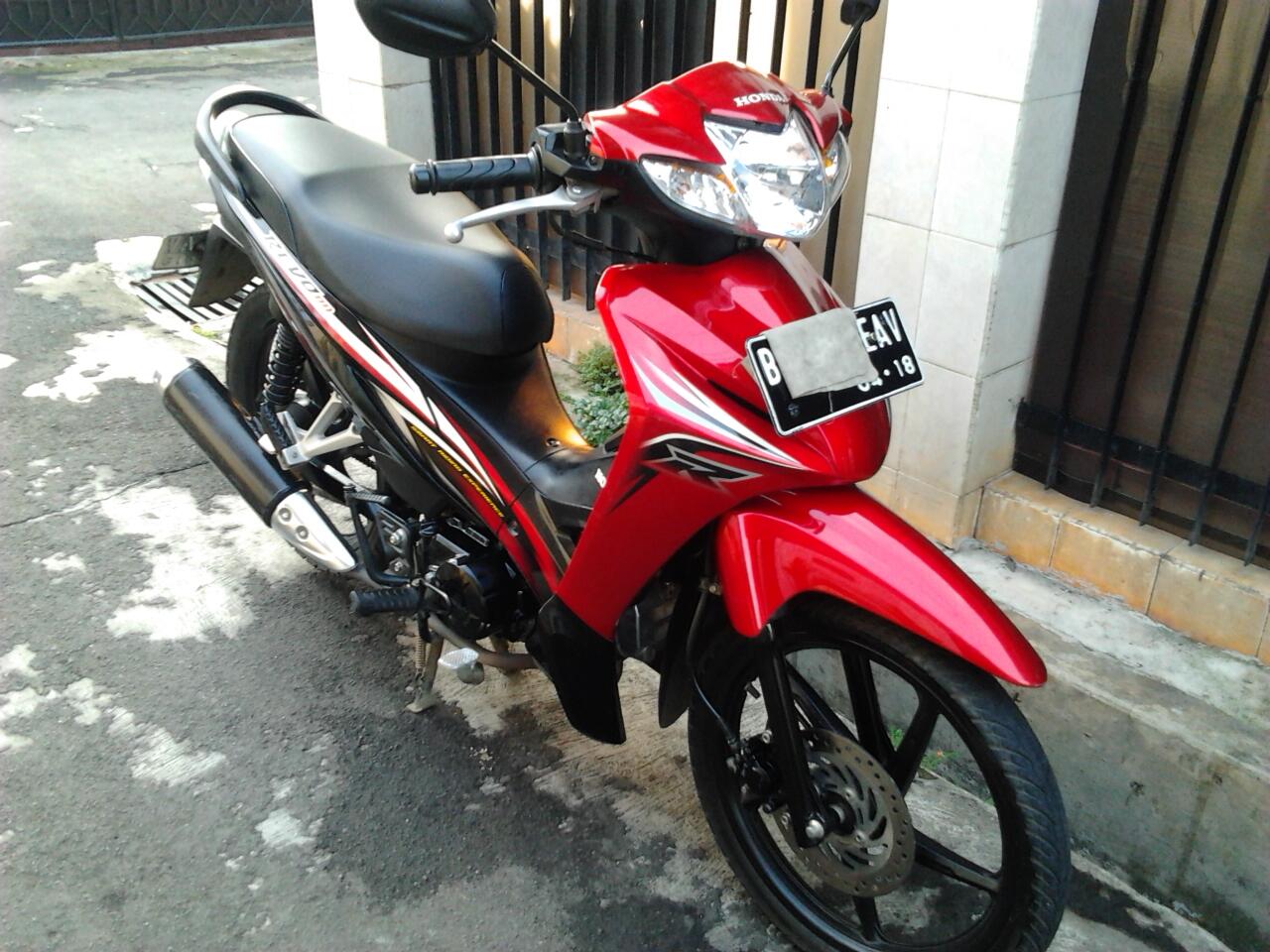 HONDA REVO ABSOLUTE CW TH 2013 MASIH SEPERTI BARU B-DEPOK