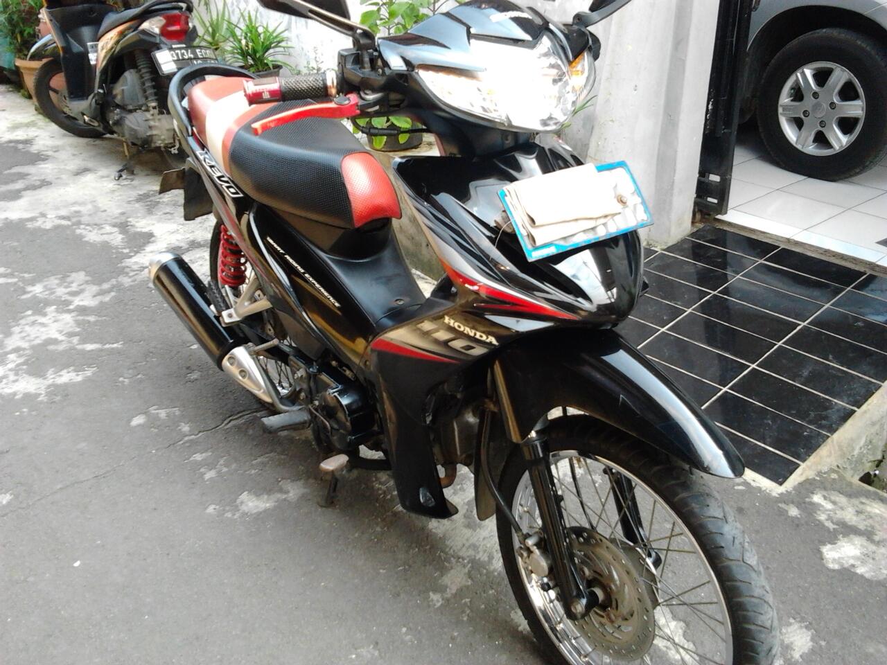 HONDA REVO ABSOLUTE TH 2009 + BALIK NAMA PEMBELI DEPOK