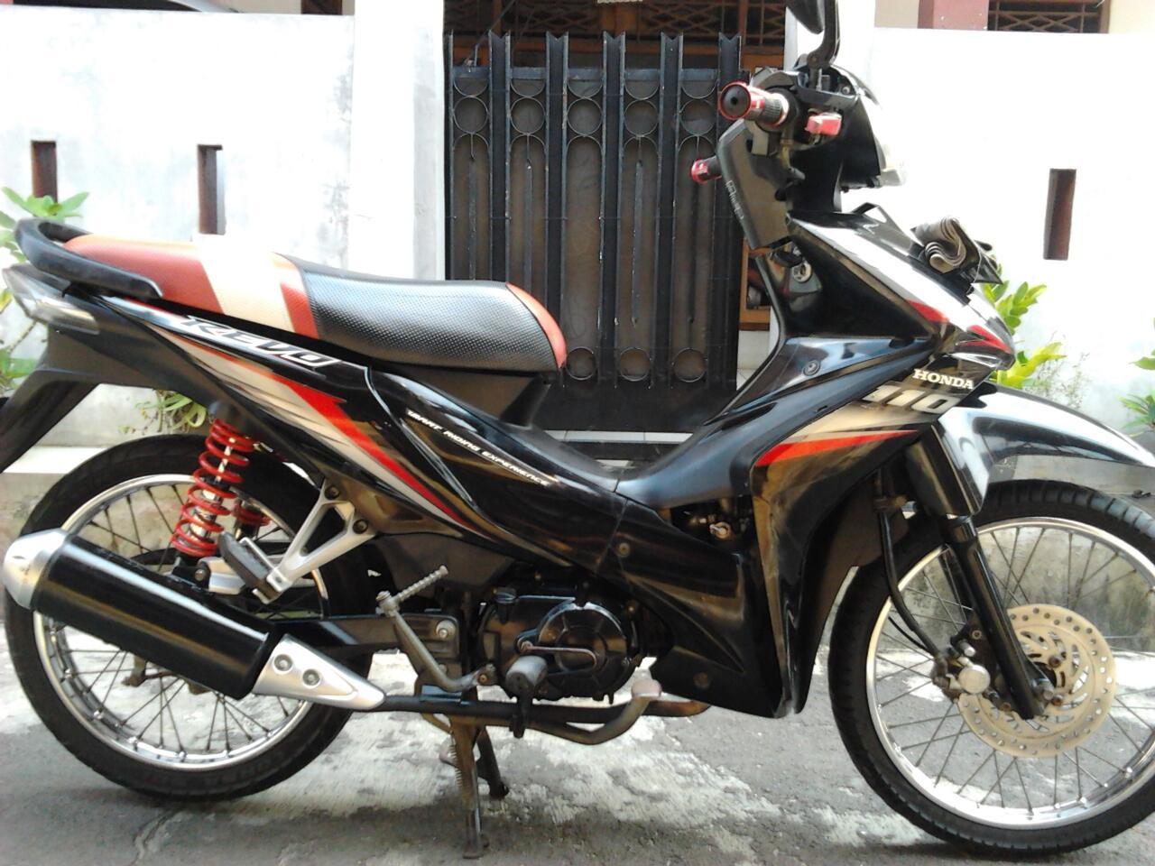 HONDA REVO ABSOLUTE TH 2009 + BALIK NAMA PEMBELI DEPOK