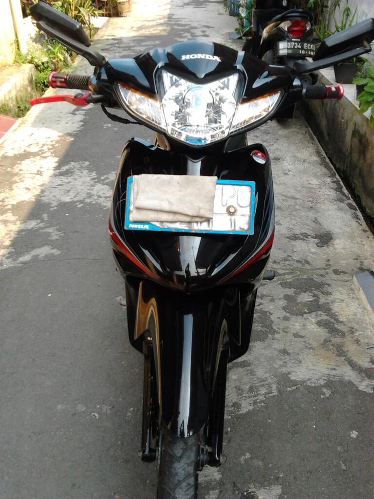 HONDA REVO ABSOLUTE TH 2009 + BALIK NAMA PEMBELI DEPOK