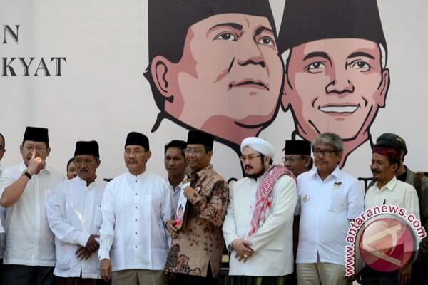 Probowo Didukung Ulama2 Besar, Jokowi Didukung oleh Kaum Gay,Lesbian,Syiah&amp;Ahmadiah