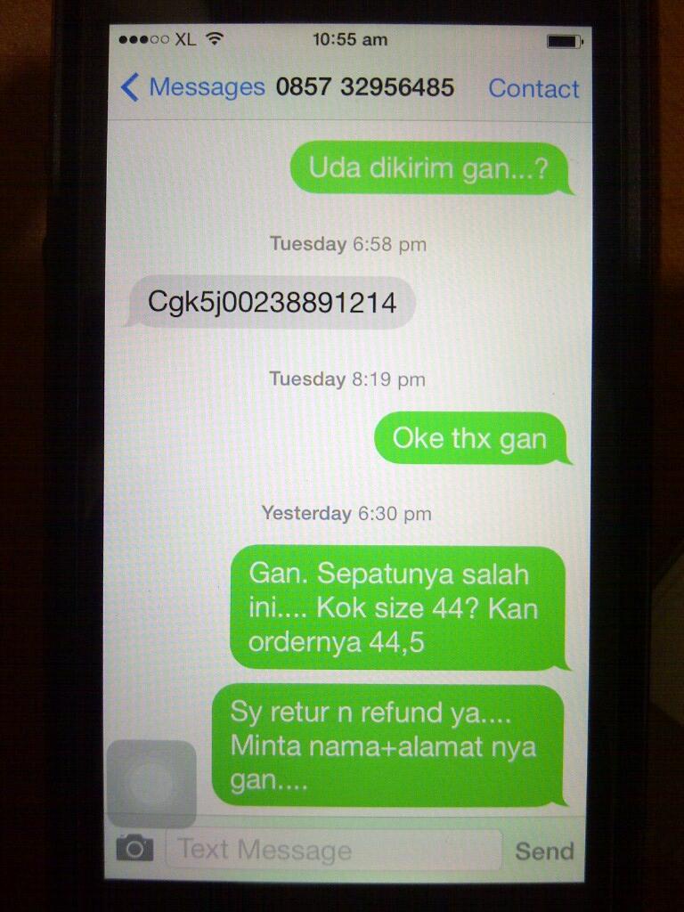 SEPATU FUTSAL REPLIKA ORI ADIDAS & NIKE, ADA MACAM2 JERSEY JUGA. (MITRA SPORT)