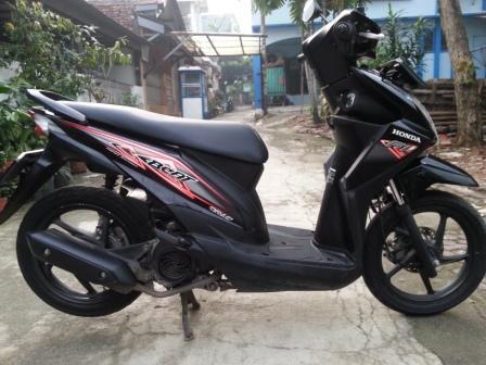 BEAT FI 2014 GRESS SEPERTI BARU PLAT JAKARTA
