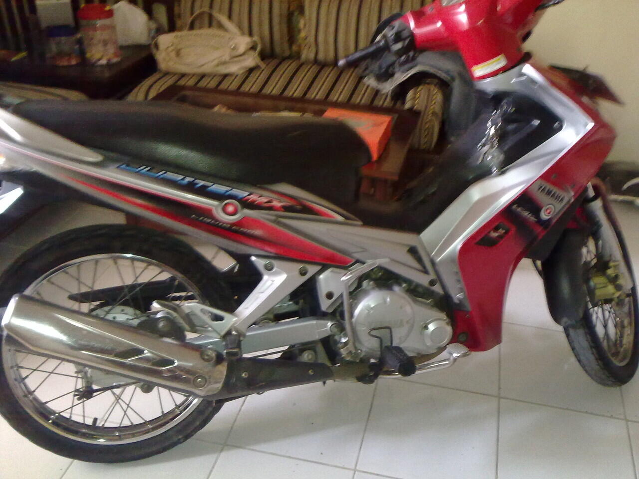 Jupiter MX thn 06 tanpa Kompling Pelg jari jari Pajak Panjang w. Merah